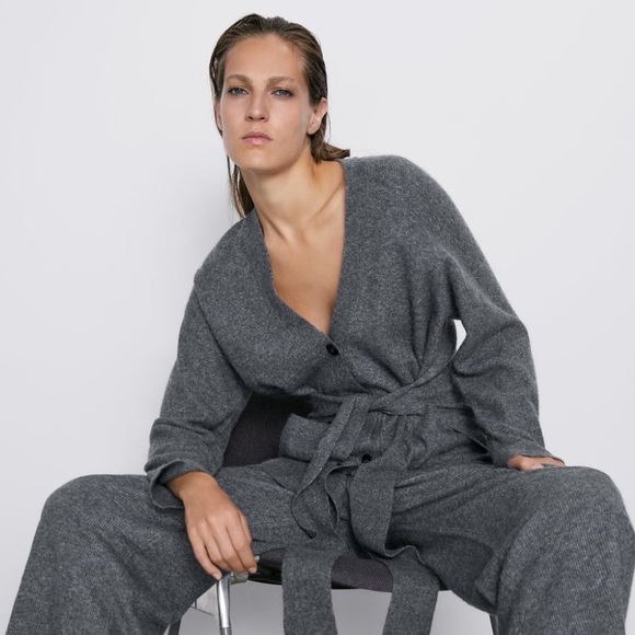 ZARA Gray Knit Wrap Robe - Picture 3 of 15